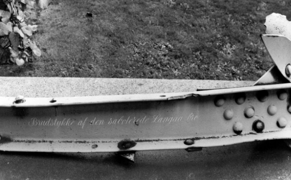 Sprængt ståldrager fra en af gitterbroerne efter 1943-sabotagen. Foto fra Frihedsmuseet.
